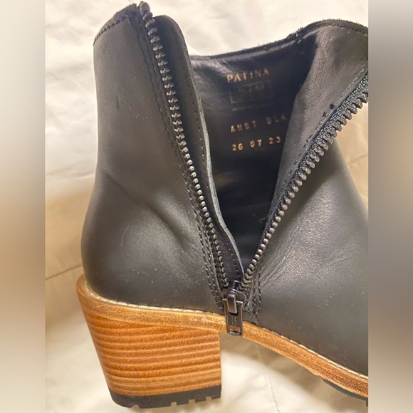 Portland Leather - Patina Ankle Bootie - Size 7 - Picture 4 of 8